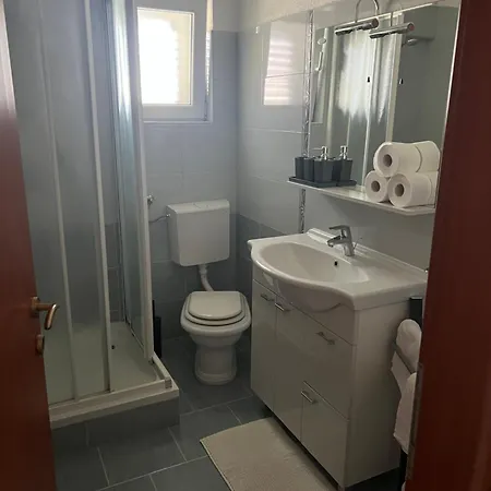 Pensjonat - Lovric 3*