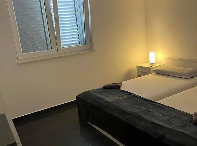 - Lovric 招待所 沃迪切