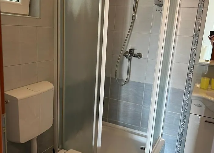 - Lovric 게스트하우스 3*