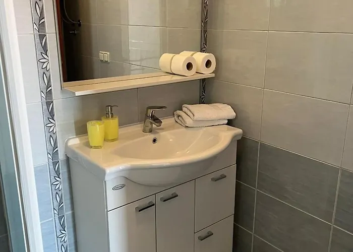 招待所 - Lovric 沃迪切