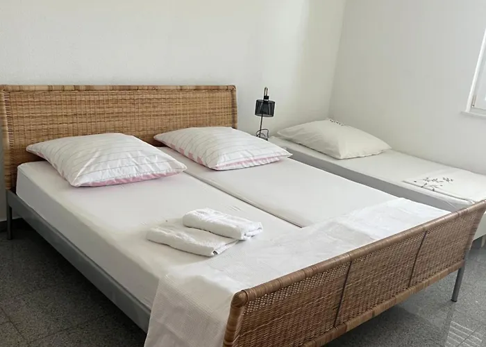 - Lovric 3* 보디체